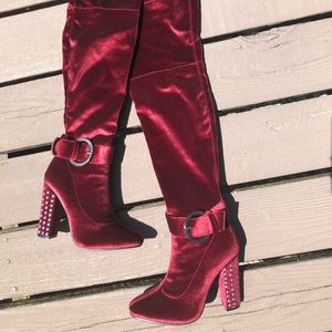 Sexy burgundy velvet knee-high boots